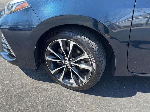 Galactic Aqua Mica 2017 Toyota Corolla