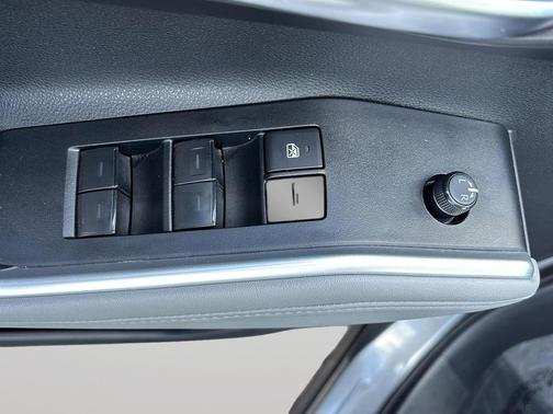 2025 Toyota Highlander Hybrid XLE