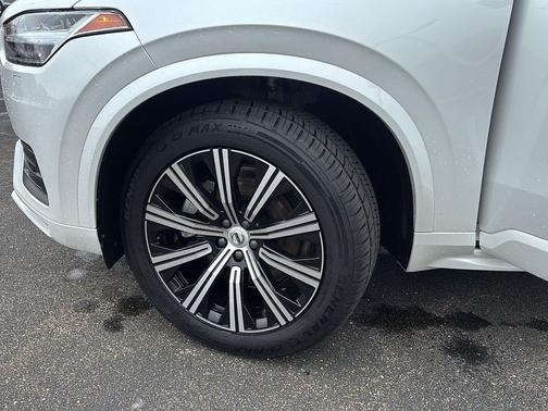 2023 Volvo XC90 B5 Core