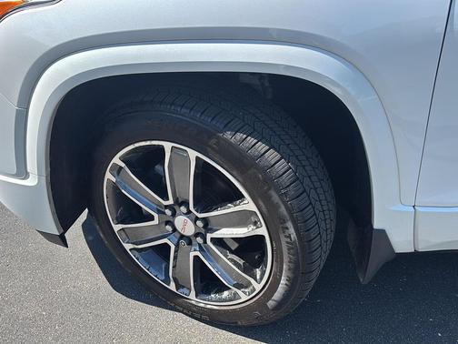 White Frost Tricoat 2017 GMC Acadia Denali
