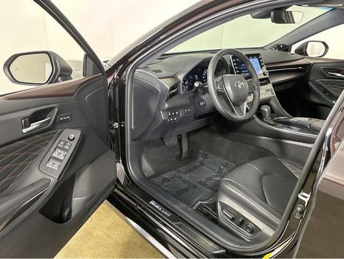 2022 Toyota Avalon Limited