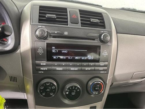 2011 Toyota Corolla LE