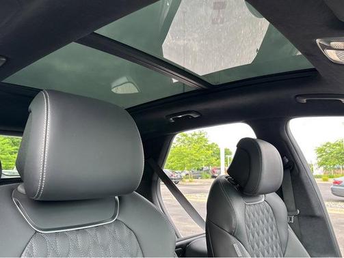 2025 Genesis GV70 3.5T AWD Sport