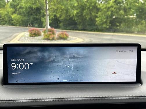 2025 Genesis GV70 3.5T AWD Sport