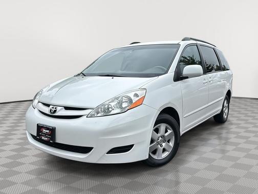 Blizzard Pearl 2009 Toyota Sienna XLE