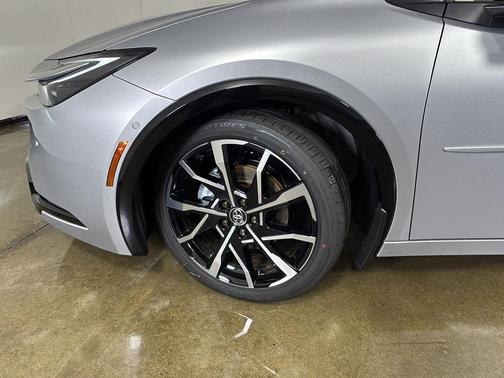 Cutting Edge 2026 Toyota Prius Plug-In Hybrid XSE Premium