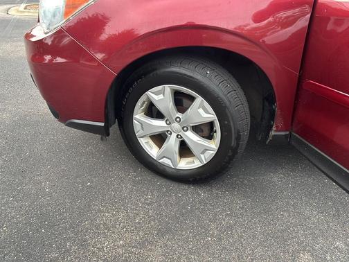 Venetian Red Pearl 2014 Subaru Forester 2.5i Limited