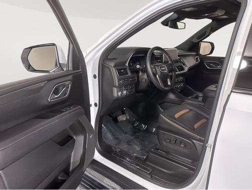 2024 GMC Yukon 4WD AT4