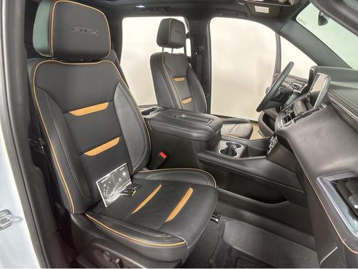 2024 GMC Yukon 4WD AT4