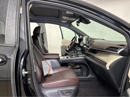 2023 Toyota Sienna Platinum 7 Passenger