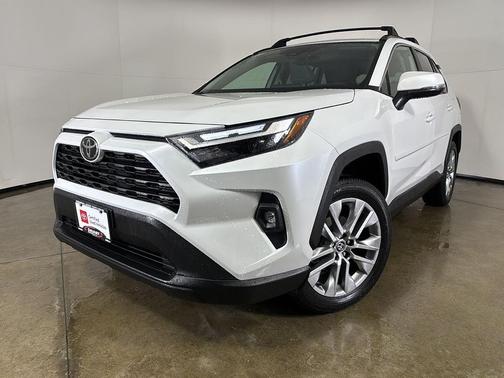 Wind Chill Pearl 2025 Toyota RAV4 XLE Premium
