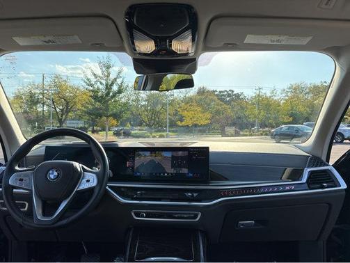 2024 BMW X7 xDrive40i