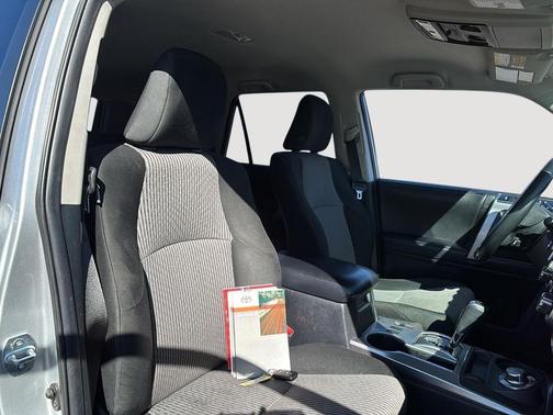 Classic Silver Metallic 2021 Toyota 4Runner SR5