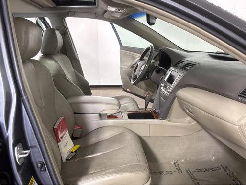 2010 Toyota Camry Hybrid LE