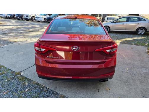 2017 Hyundai SONATA SE