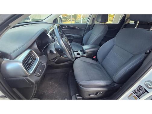 2019 Kia Sorento S