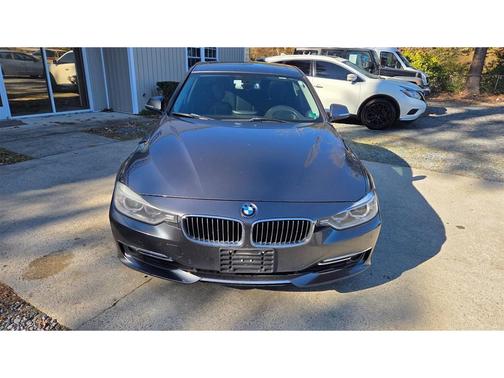 2013 BMW 328 328i Sedan