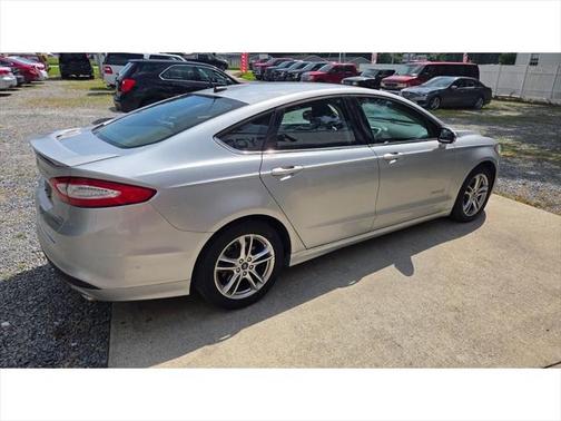 2016 Ford Fusion Hybrid SE