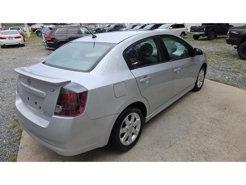 2010 Nissan Sentra 2.0 SR