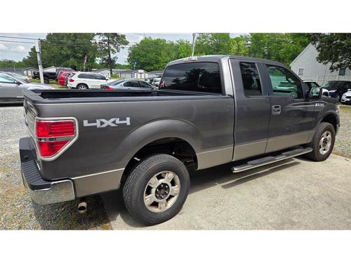 Gray 2011 Ford F-150 XLT