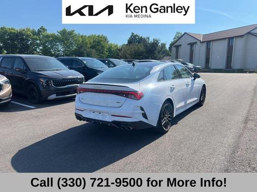 Glacial White Pearl 2024 Kia K5 GT