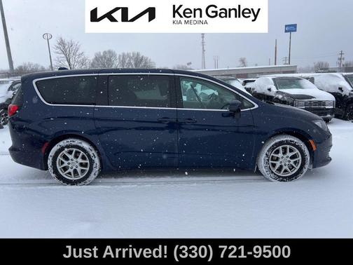 2017 Chrysler Pacifica Touring