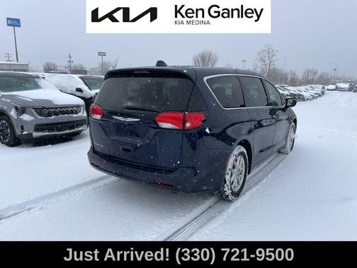 2017 Chrysler Pacifica Touring