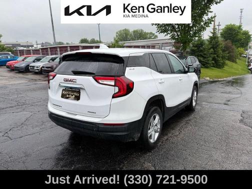 2023 GMC Terrain SLE