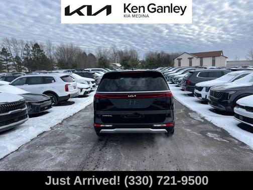 2024 Kia Carnival LX Seat Package