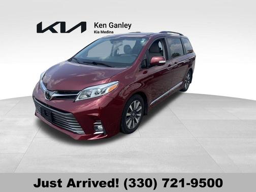 2020 Toyota Sienna Limited Premium