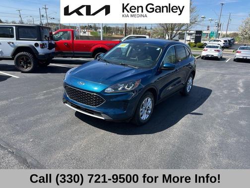 2020 Ford Escape SE