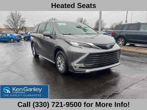 2024 Toyota Sienna XLE