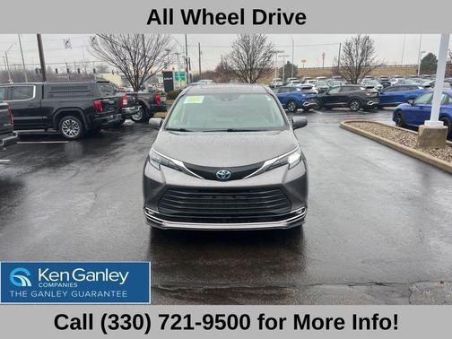 2024 Toyota Sienna XLE
