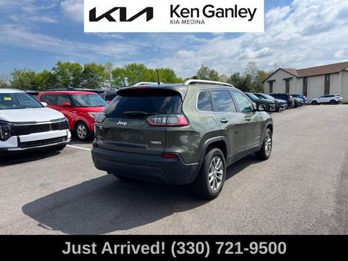 Olive Green Pearlcoat 2019 Jeep Cherokee Latitude Plus