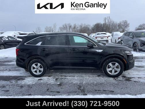 2023 Kia Sorento LX