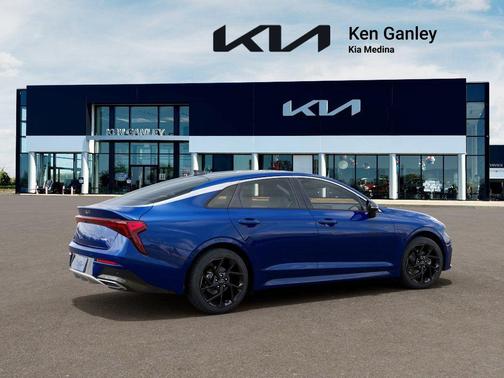 YACHTBLUE 2026 Kia K5 GT-Line