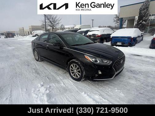 2018 Hyundai SONATA SE