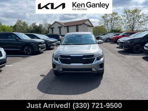 Steel Gray 2024 Kia Seltos LX