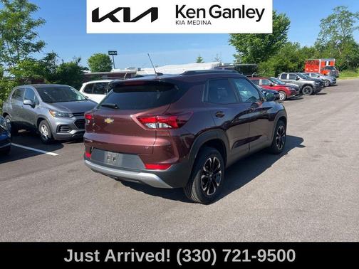 Mahogany Red Metallic 2022 Chevrolet Trailblazer LT