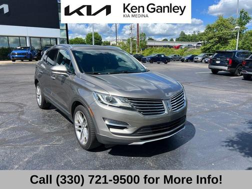 Luxe Metallic 2016 Lincoln MKC Reserve