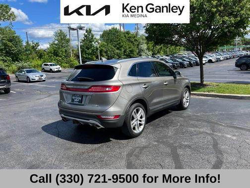 Luxe Metallic 2016 Lincoln MKC Reserve