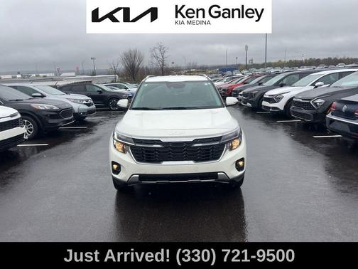 Snow White Pearl 2024 Kia Seltos S