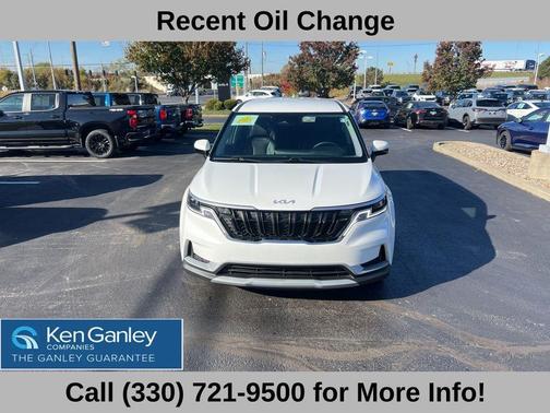 2024 Kia Carnival LX