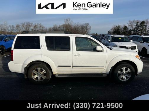 2012 Nissan Pathfinder Silver