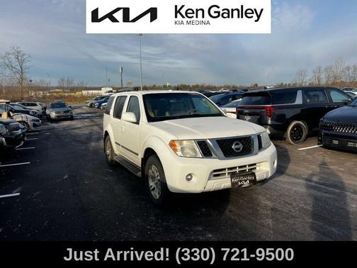 2012 Nissan Pathfinder Silver