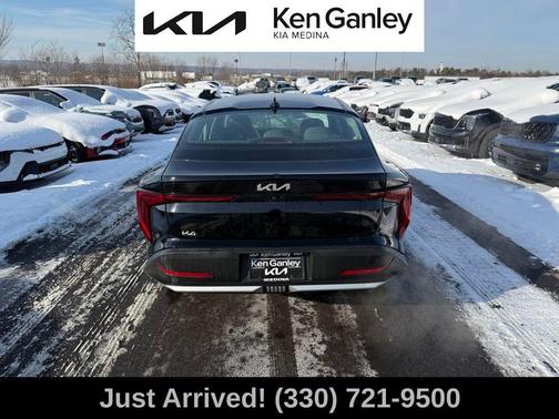 2025 Kia K4 EX