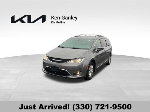 2018 Chrysler Pacifica Touring-L