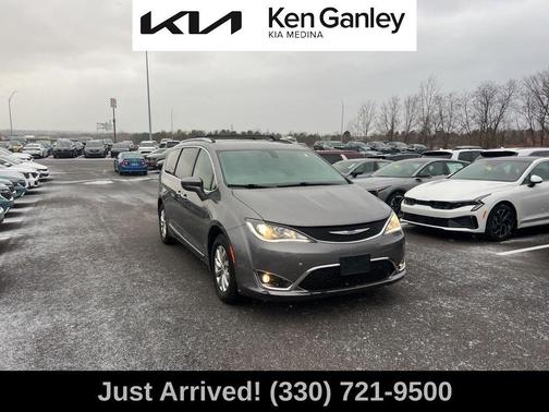 2018 Chrysler Pacifica Touring-L