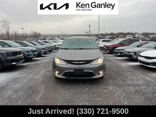 2018 Chrysler Pacifica Touring-L