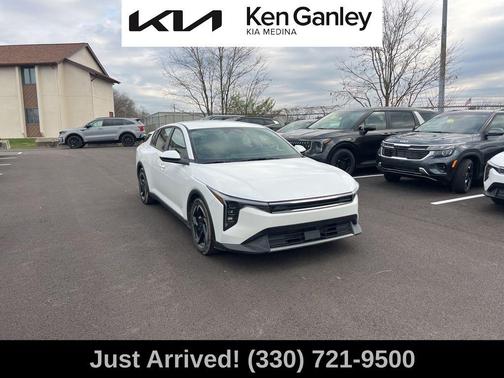 2025 Kia K4 EX